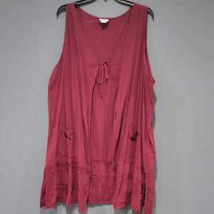 Women's Sleeveless Burgundy Top